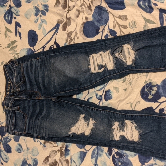 AE Women's Ripped Jeggins - Picture 2 of 5